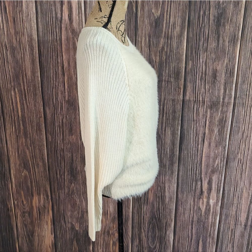 Wool sweater - Picture 4 of 9